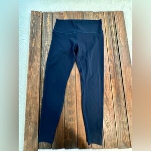 Lululemon women’s Navy leggings Size 12